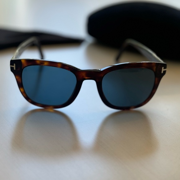 Tom Ford Eugenio Tortoise - Picture 8 of 9